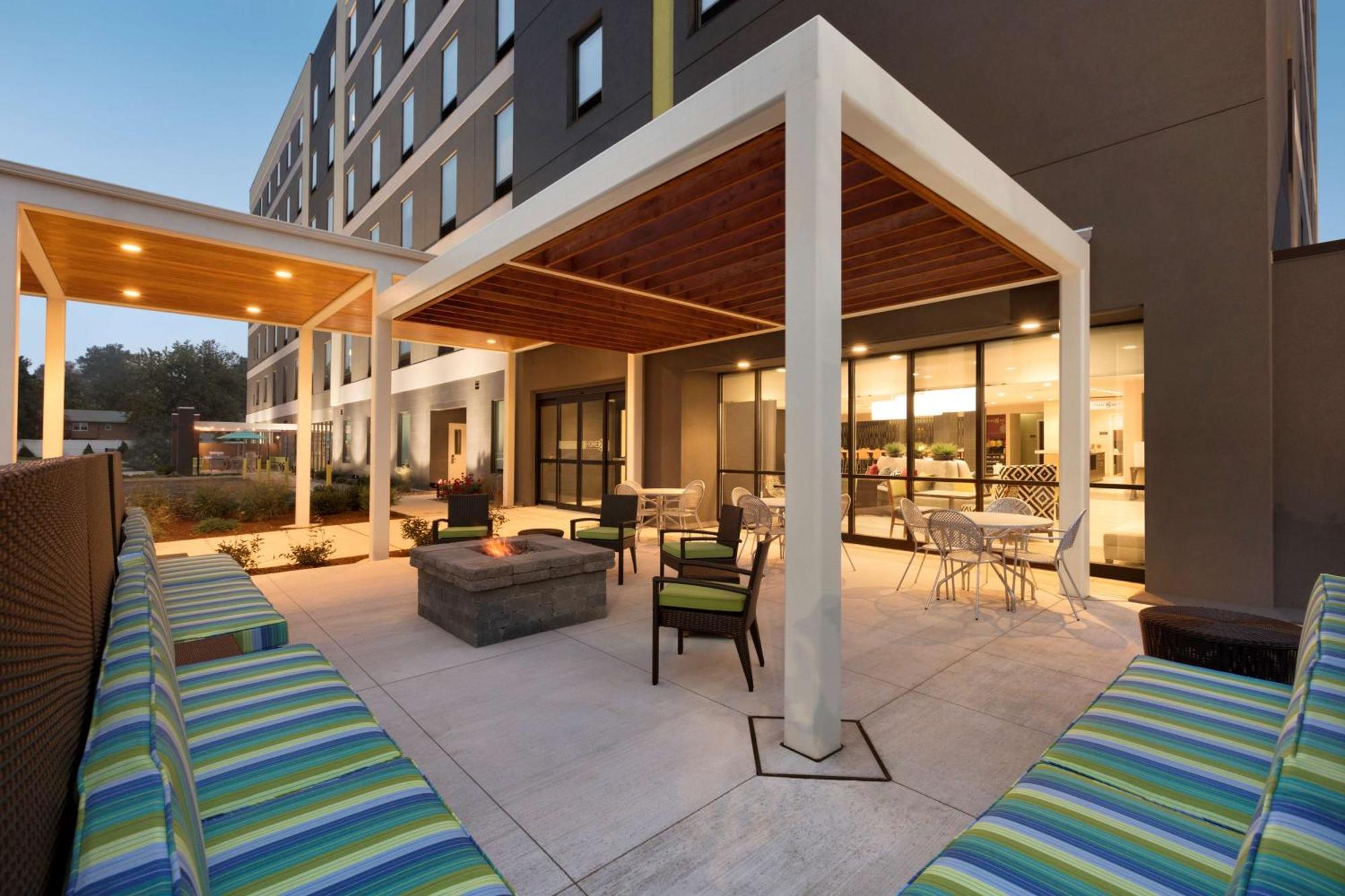Home2 Suites By Hilton הסברוק הייטס מראה חיצוני תמונה