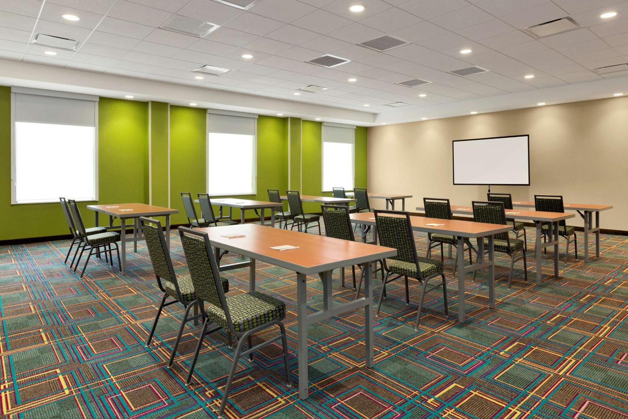 Home2 Suites By Hilton הסברוק הייטס מראה חיצוני תמונה