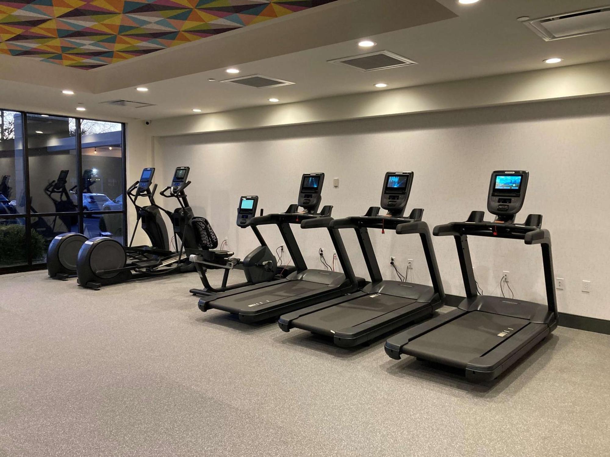 Home2 Suites By Hilton הסברוק הייטס מראה חיצוני תמונה